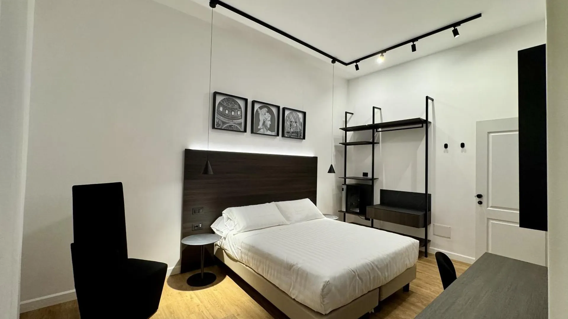 Museum Hospitality - Vatican Apartments Rome 0*,  Italy