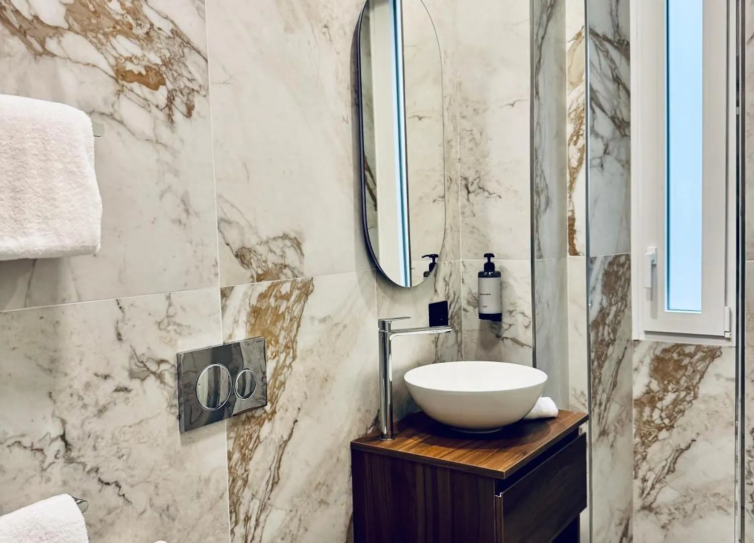 Museum Hospitality - Vatican Apartments Rome 0*,  Italy